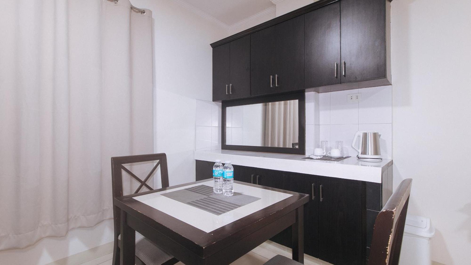 Urbanview At Evangelista Street Makati Μακάτι Εξωτερικό φωτογραφία