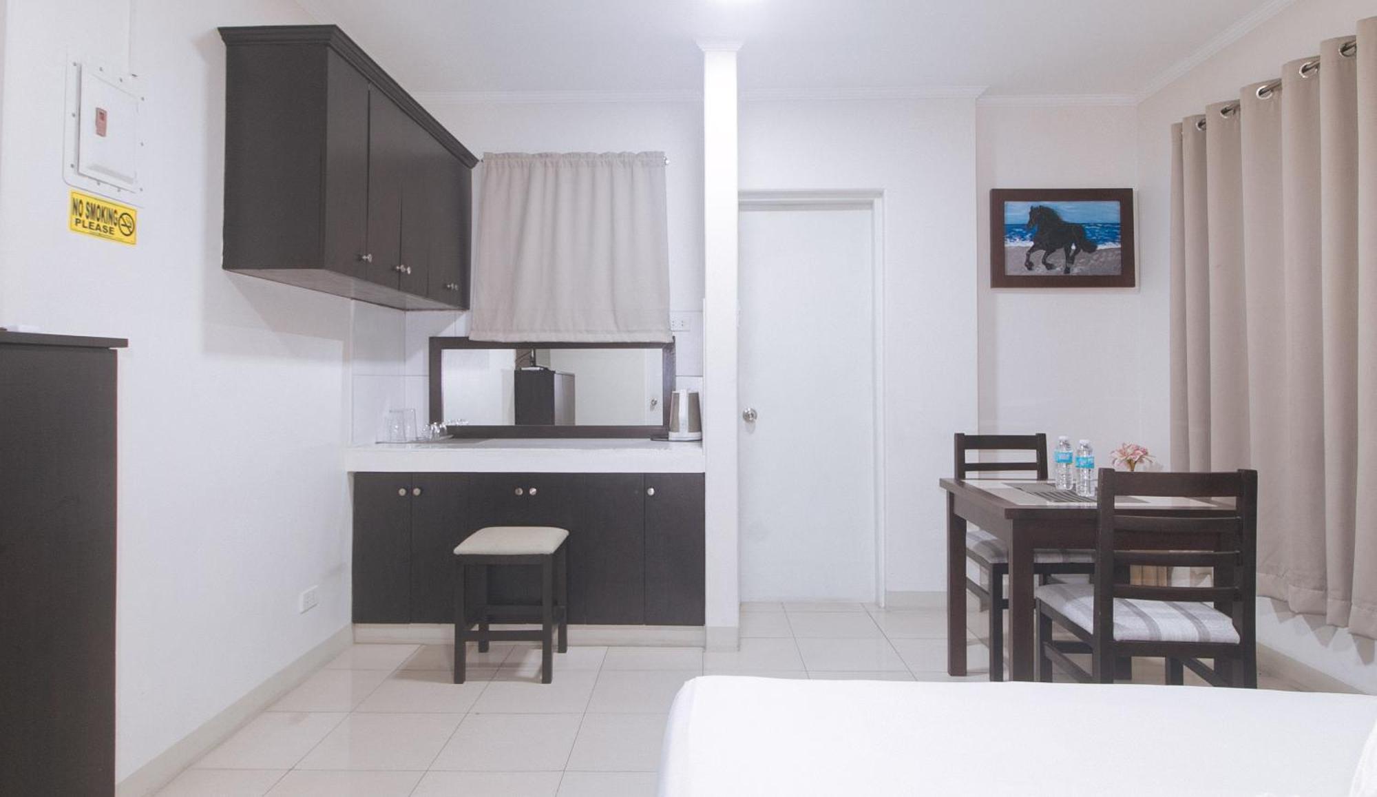Urbanview At Evangelista Street Makati Μακάτι Εξωτερικό φωτογραφία