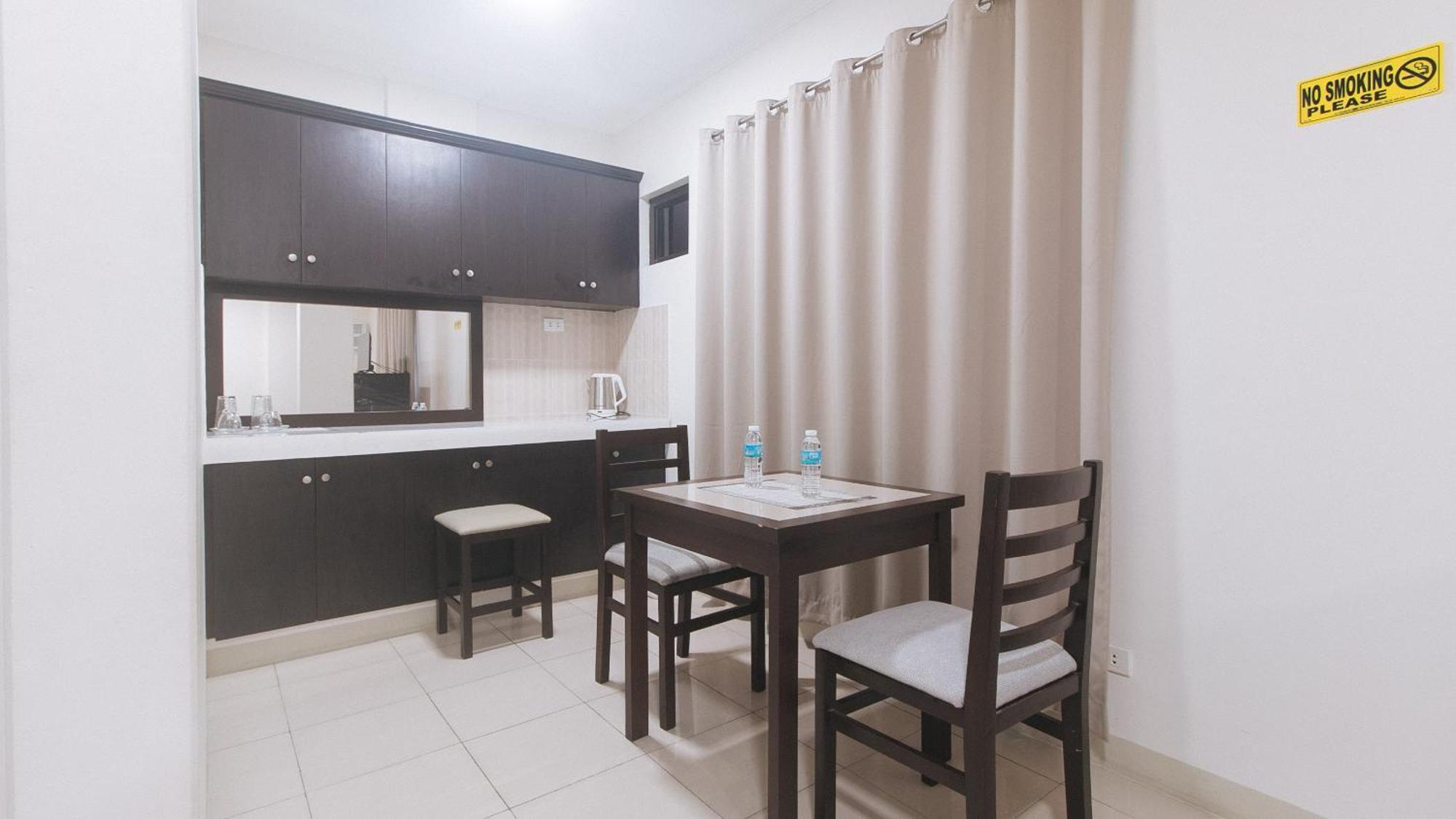 Urbanview At Evangelista Street Makati Μακάτι Εξωτερικό φωτογραφία